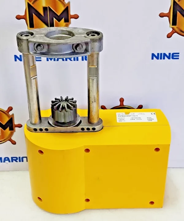 Sauter AVM234SF132-5 actuator positioner with mounting assembly – front view