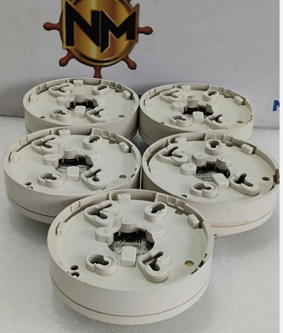 HONEYWELL 3 HONEYWELL TC806E1012M01 PHOTOELECTRIC SMOKE DETECTOR WITH BASE